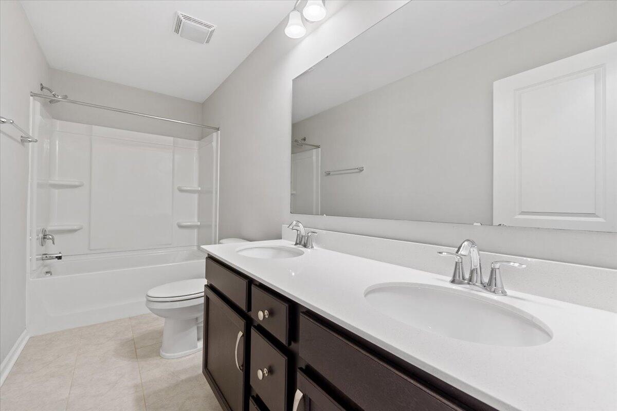 525 Purple Finch Road Summerville, SC 29486 - Photo 17 of 28 Secondary bath