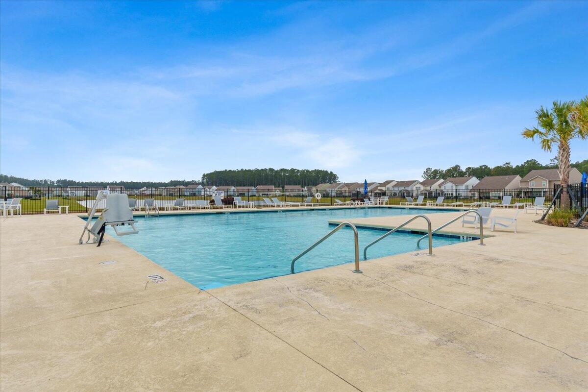 525 Purple Finch Road Summerville, SC 29486 - Photo 25 of 28 Pool
