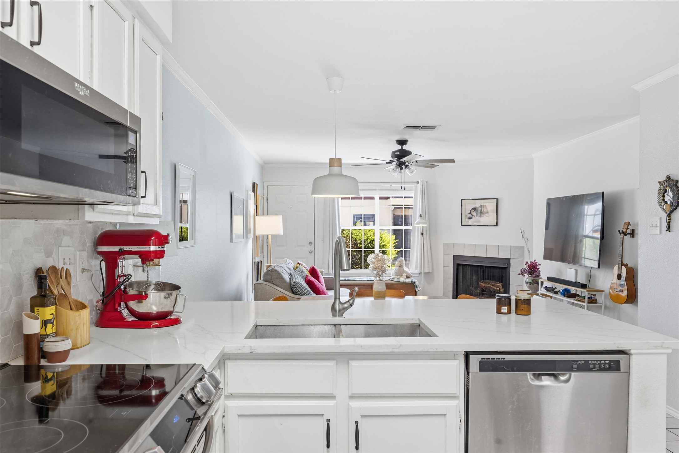 2215 Post Road, Unit 1018 Austin, TX 78704 - Photo 13 of 25