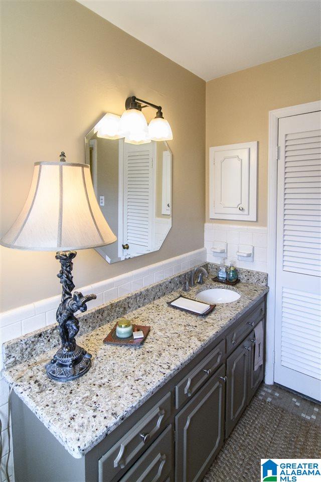 1817 Post Oak Road Vestavia Hills, AL 35216 - Photo 29 of 50