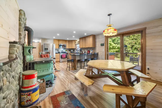 $374,500 | 6 Hurds Corner Road, Palmyra, ME 04965