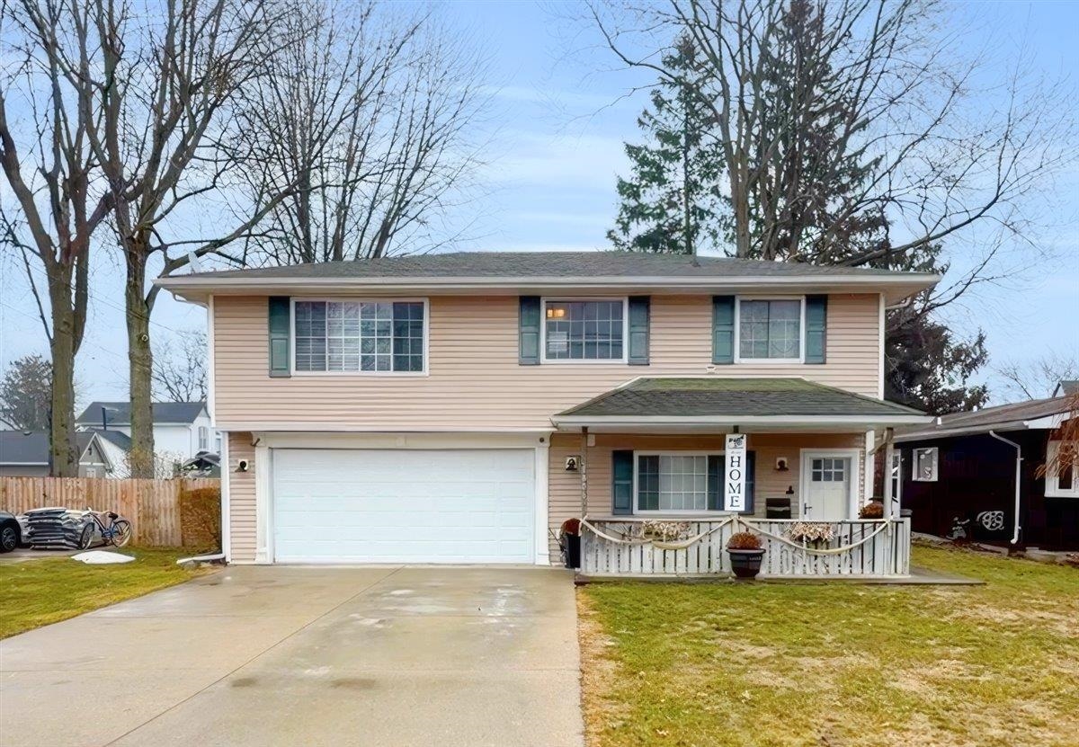 1806 Michigan Street Algonac, MI 48001 - Photo 2 of 38