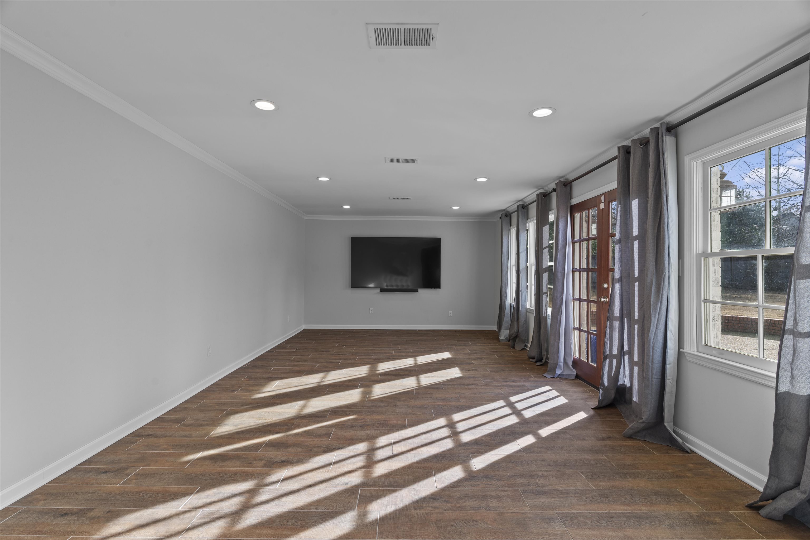 194 Wallace Road Memphis, TN 38117 - Photo 22 of 27 Gallery Image 22