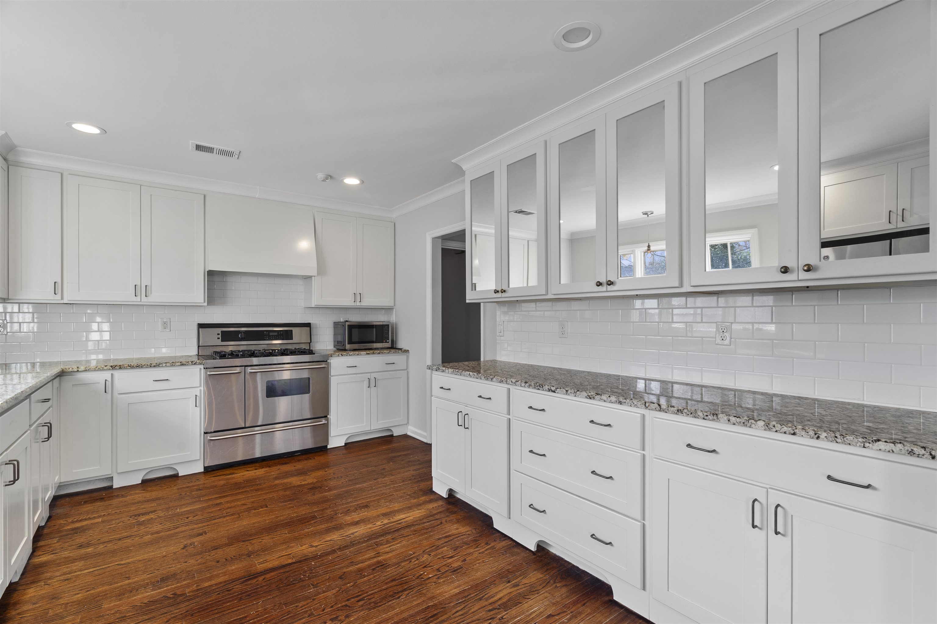 194 Wallace Road Memphis, TN 38117 - Photo 6 of 27 Gallery Image 6