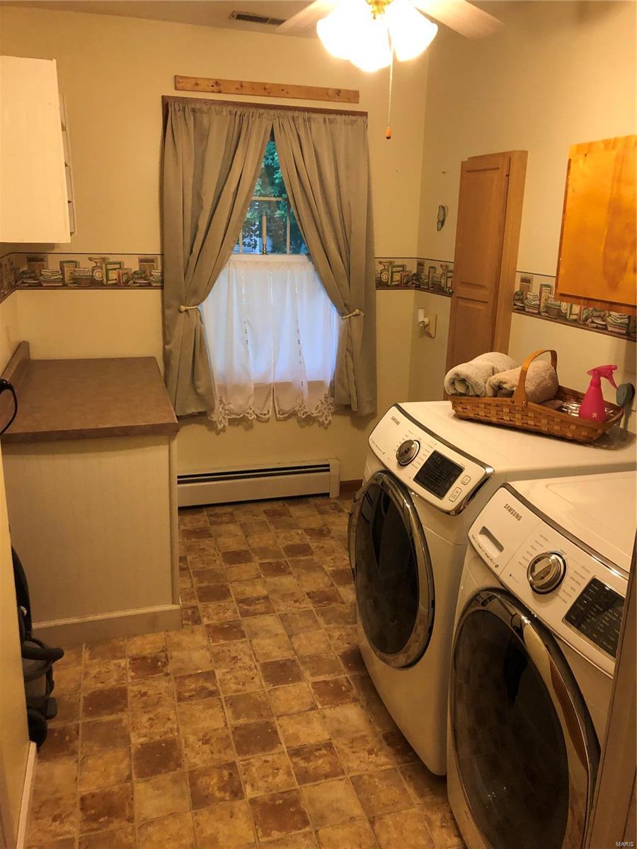 606 Madison Street Kane, IL 62054 - Photo 19 of 45