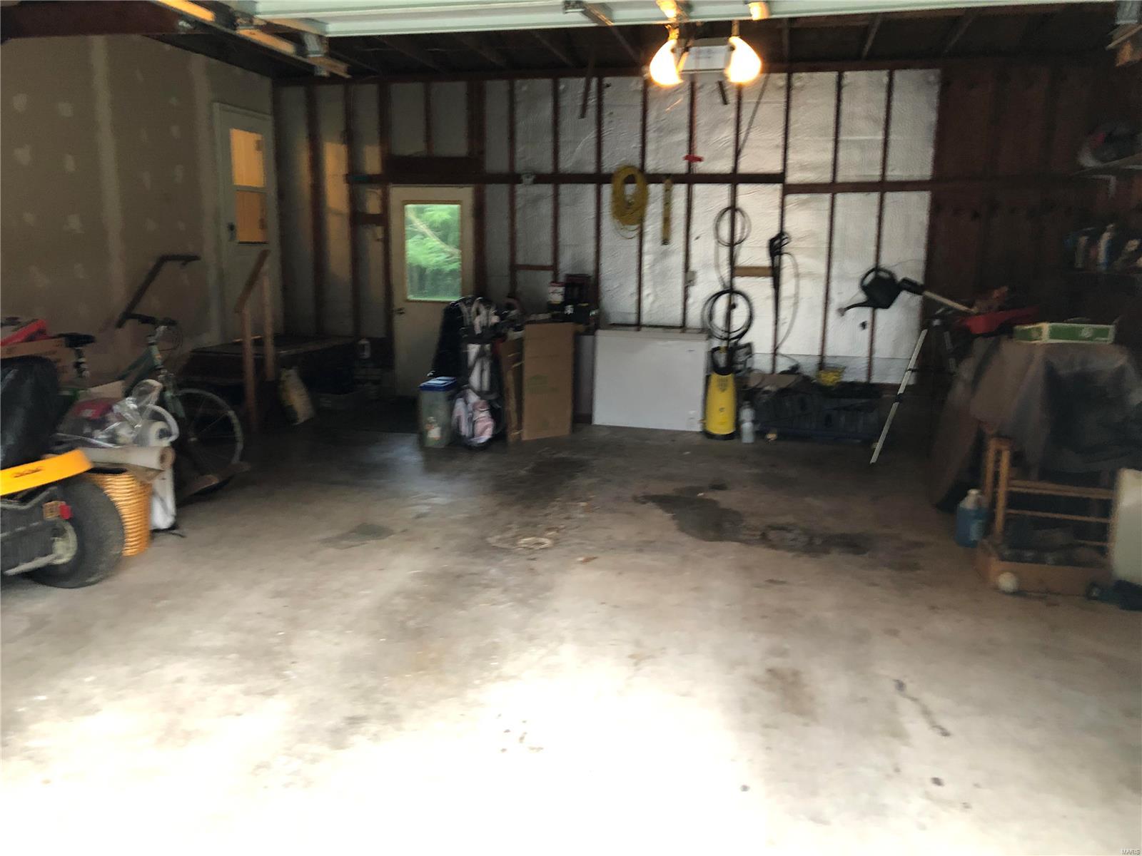 606 Madison Street Kane, IL 62054 - Photo 34 of 45