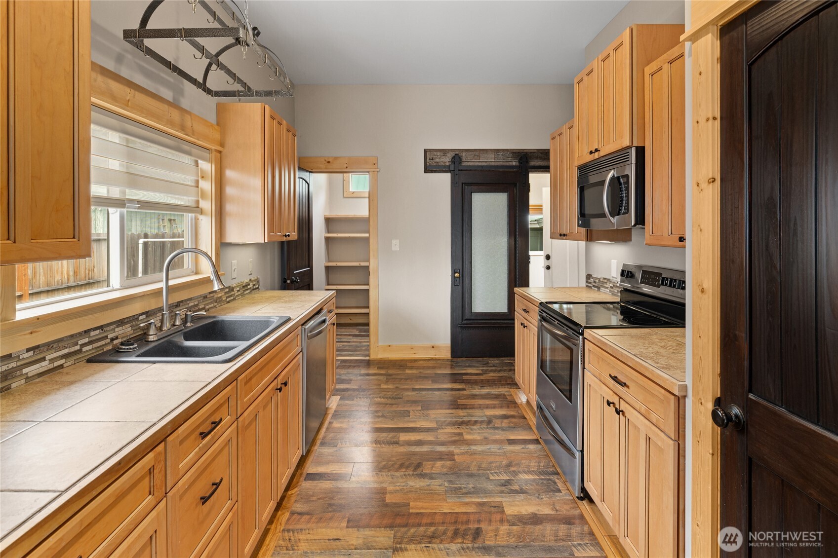 115 East 3rd Street Cle Elum, WA 98922 - Photo 11 of 38