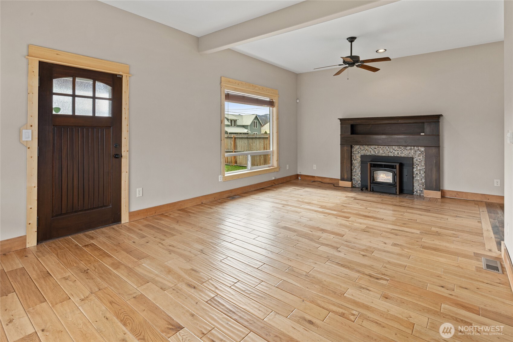 115 East 3rd Street Cle Elum, WA 98922 - Photo 4 of 38