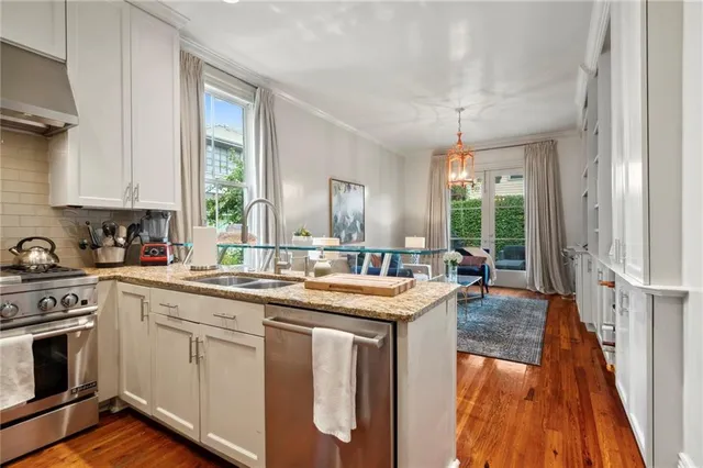 $5,500 | 1707 Valmont Street, Unit 1707, New Orleans, LA 70115