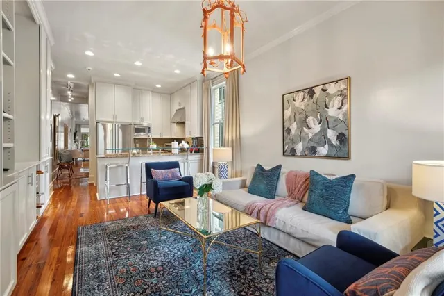 $5,500 | 1707 Valmont Street, Unit 1707, New Orleans, LA 70115