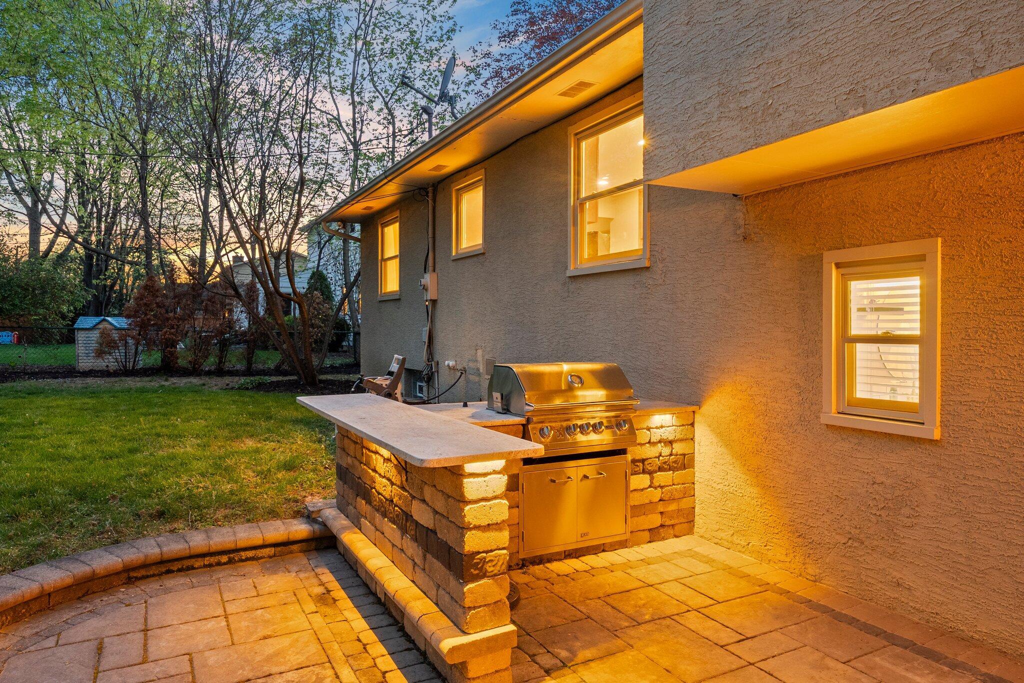 1269 Windham Road Columbus, OH 43220 - Photo 52 of 82 Back Patio
