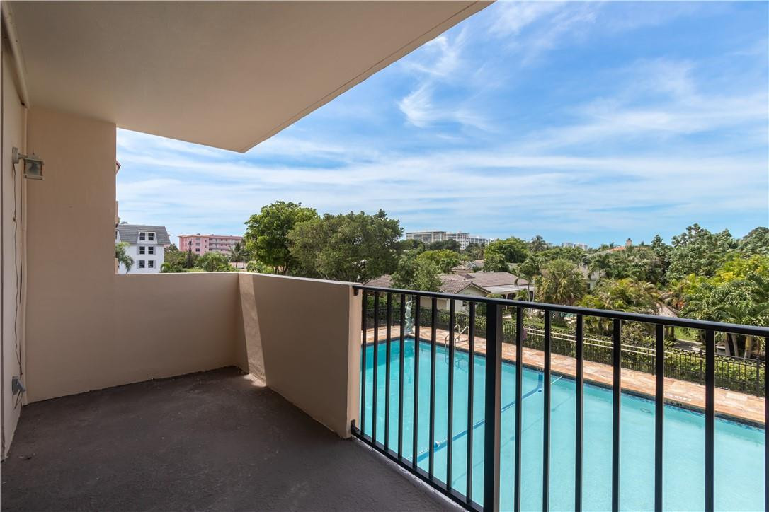 1000 Spanish River Road, Unit 3U Boca Raton, FL 33432 - Photo 5 of 28 Photo 5