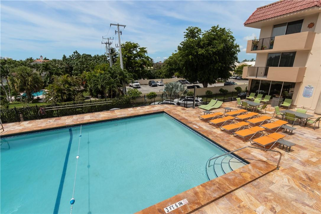 1000 Spanish River Road, Unit 3U Boca Raton, FL 33432 - Photo 6 of 28 View from balcony