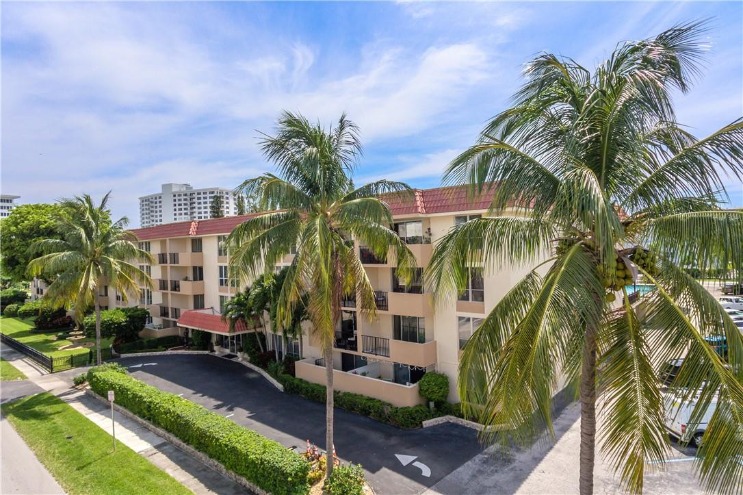 1000 Spanish River Road, Unit 3U Boca Raton, FL 33432 - Photo 9 of 28 Photo 9