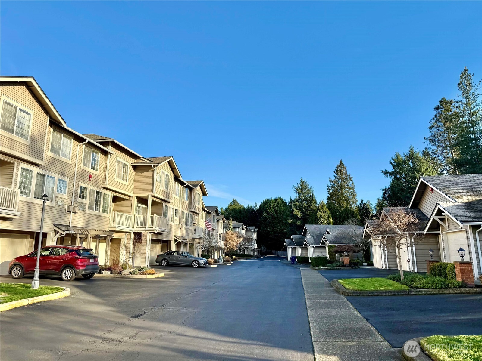 18652 Northeast 55th Way Redmond, WA 98052 - Photo 36 of 37