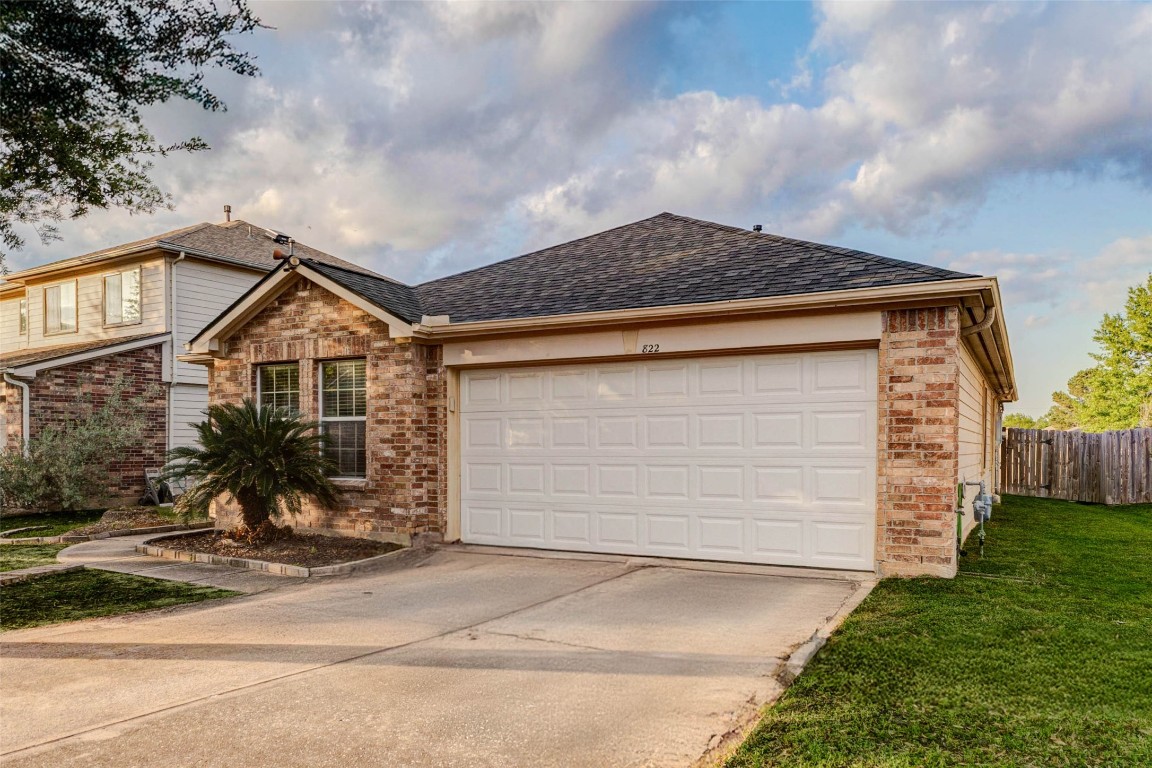 822 Autumn Point Lane Spring, TX 77373 - Photo 2 of 26