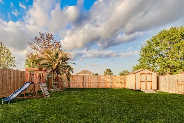 $2,200 | 822 Autumn Point Lane, Spring, TX 77373