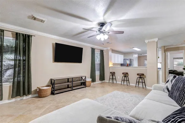 $2,200 | 822 Autumn Point Lane, Spring, TX 77373