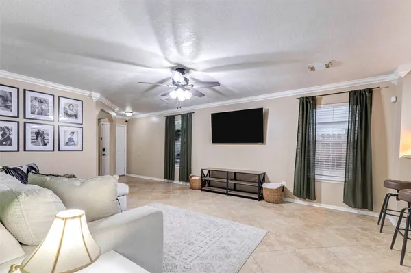 $2,200 | 822 Autumn Point Lane, Spring, TX 77373