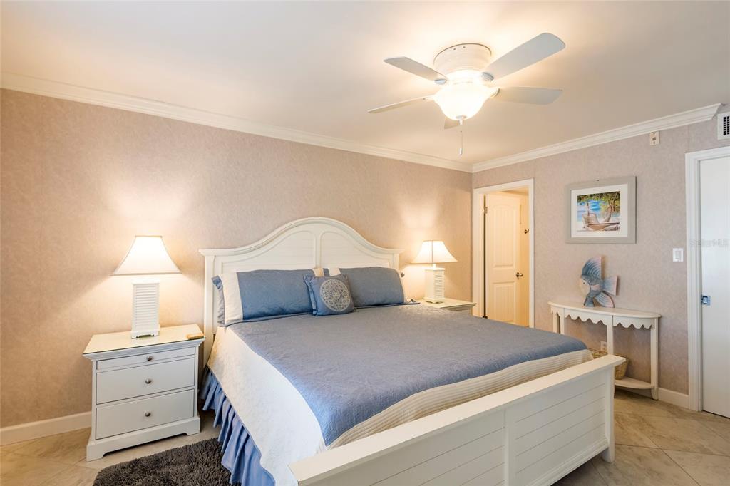 5968 Midnight Pass Road, Unit 158 Sarasota, FL 34242 - Photo 21 of 46