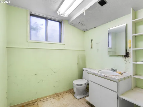 $369,900 | 17708 Northeast Pacific Street, Gresham, OR 97230