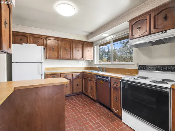 $369,900 | 17708 Northeast Pacific Street, Gresham, OR 97230