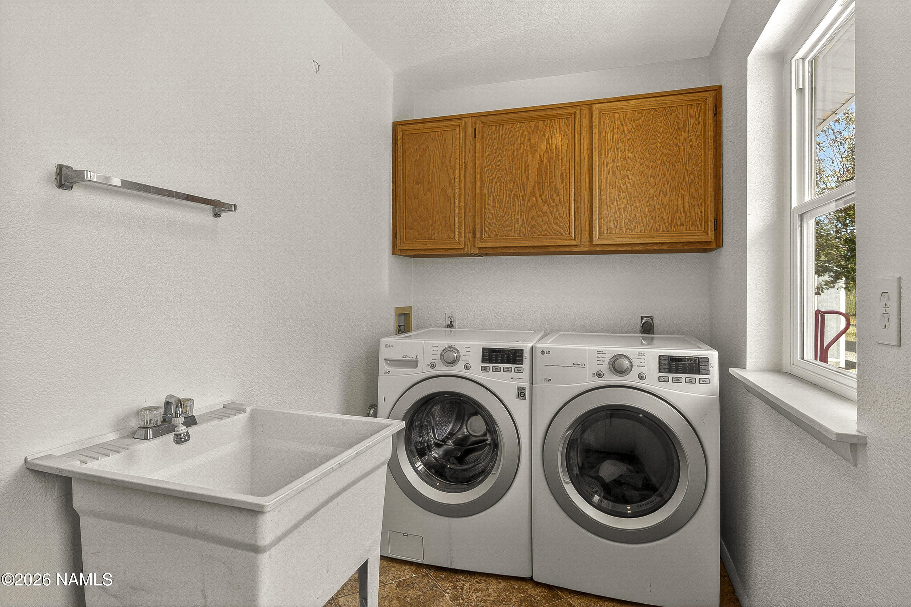 5640 East Atkinson Road Flagstaff, AZ 86004 - Photo 39 of 53 Laundry/Mud Room