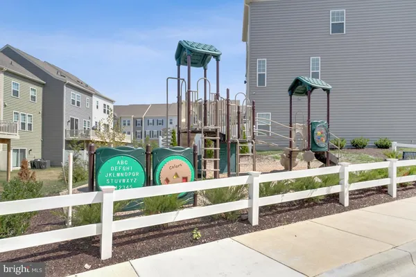 $558,494 | 26438 Sir Jamie Terrace, Damascus, MD 20872