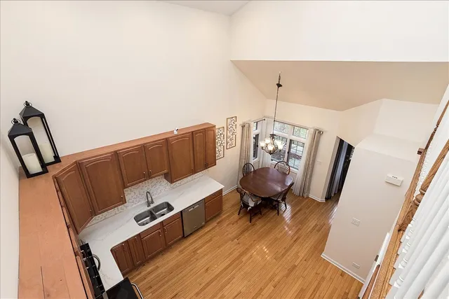 $389,900 | 16815 Crystal Court, Tinley Park, IL 60477