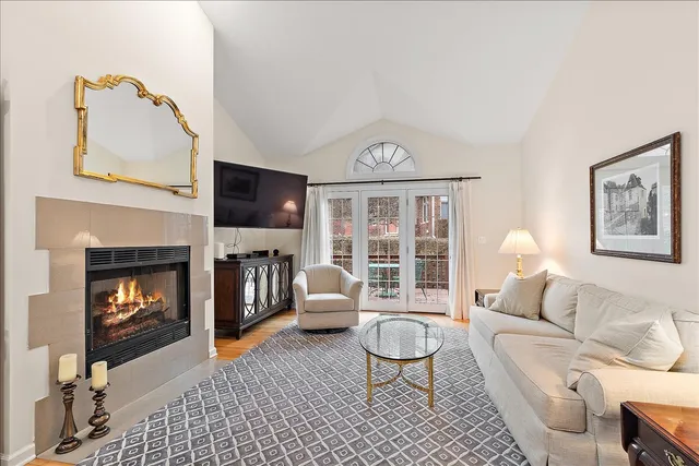 $389,900 | 16815 Crystal Court, Tinley Park, IL 60477