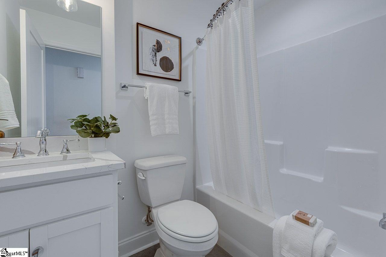 1017 Jacobs Road Greenville, SC 29605 - Photo 17 of 23 Gallery Image 17