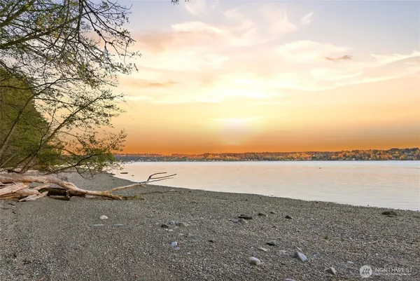 $2,150,000 | 9208 128th St Court Northwest, Gig Harbor, WA 98329