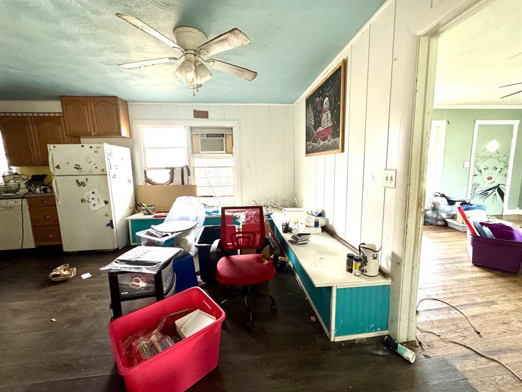 613 West Main Street Crowley, TX 76036 - Photo 15 of 30 Dining Area opens to Kitchen and features built-in banquette seating