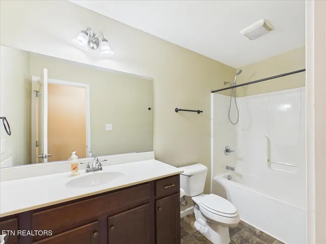 $359,000 | 241 Stonefield Drive, Harrogate, TN 37752