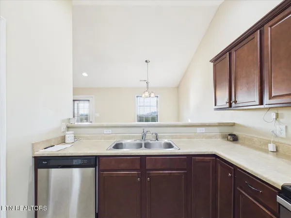 $349,000 | 241 Stonefield Drive, Harrogate, TN 37752