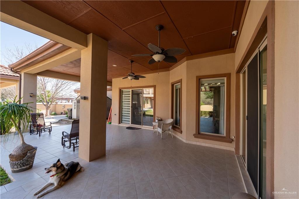 3801 South L Street McAllen, TX 78503 - Photo 35 of 38 a view of lobby with furniture and floor to ceiling window