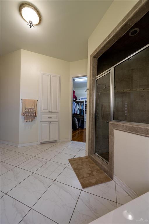 3801 South L Street McAllen, TX 78503 - Photo 10 of 38 a view of a hallway to rooms