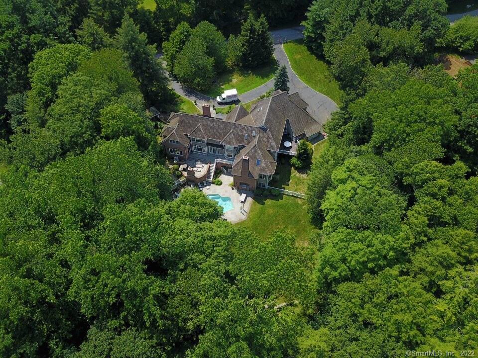 31 Hemlock Ridge Weston, CT 06883 - Photo 1 of 1