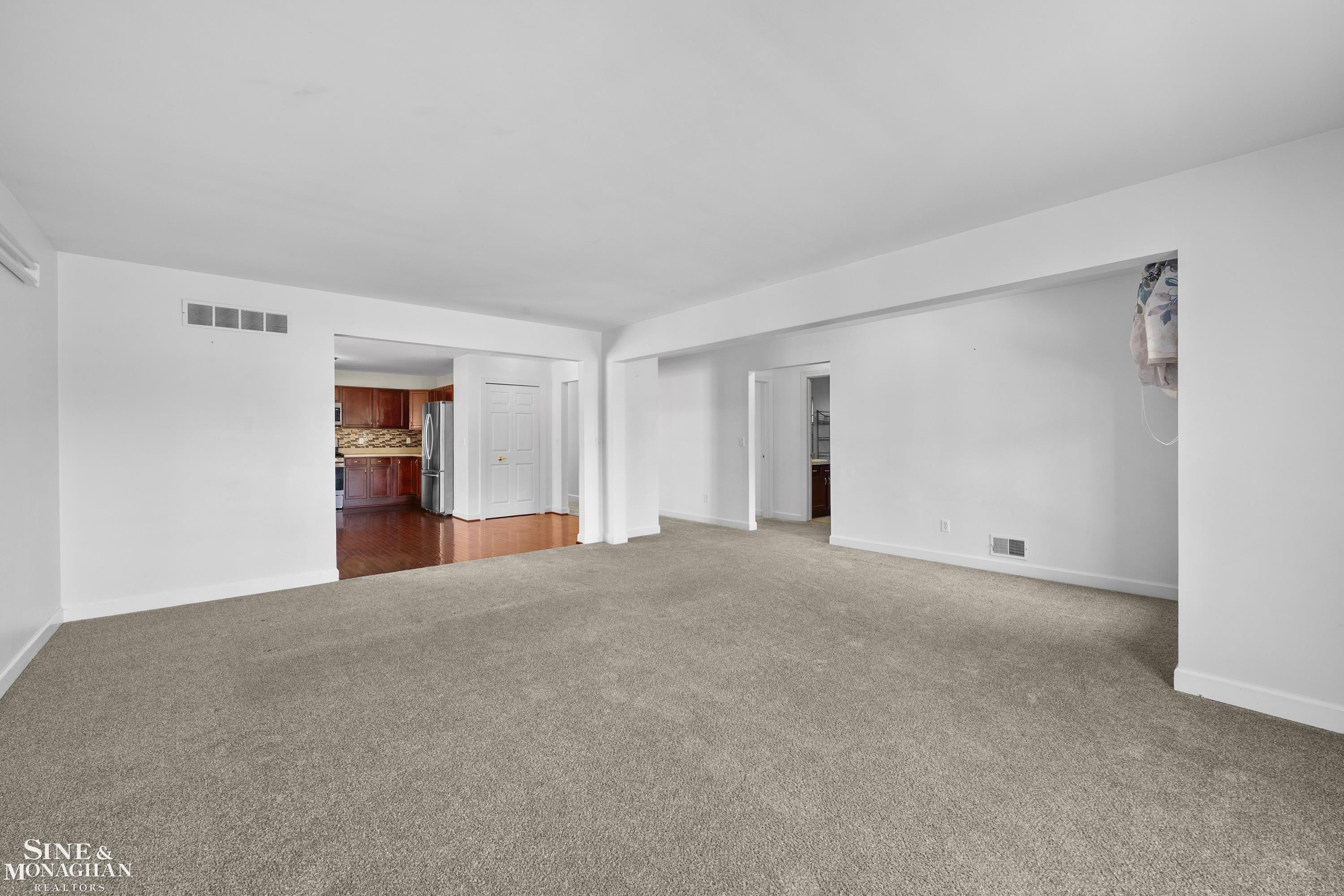904 Trombley Road Grosse Pointe, MI 48230 - Photo 14 of 27