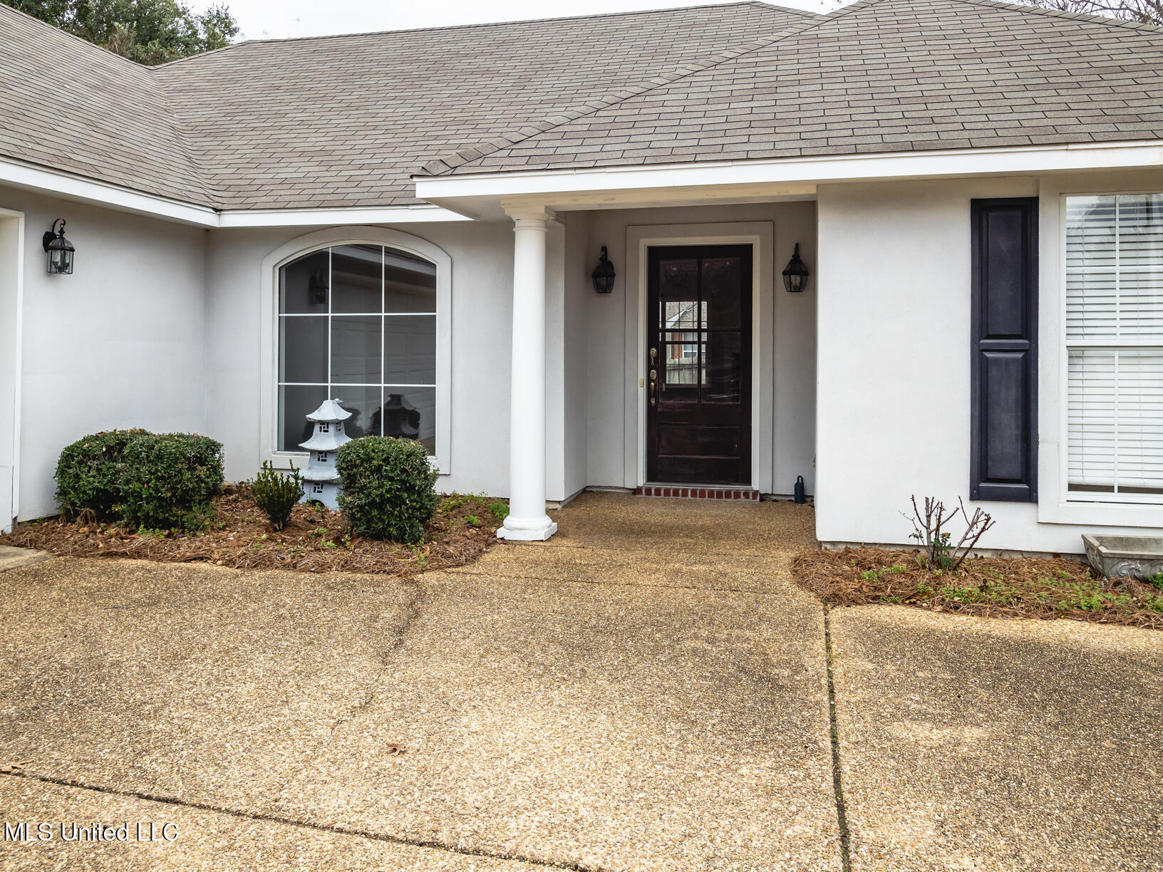 136 Evergreen Way Flowood, MS 39232 - Photo 3 of 35 136 evergreen way-3