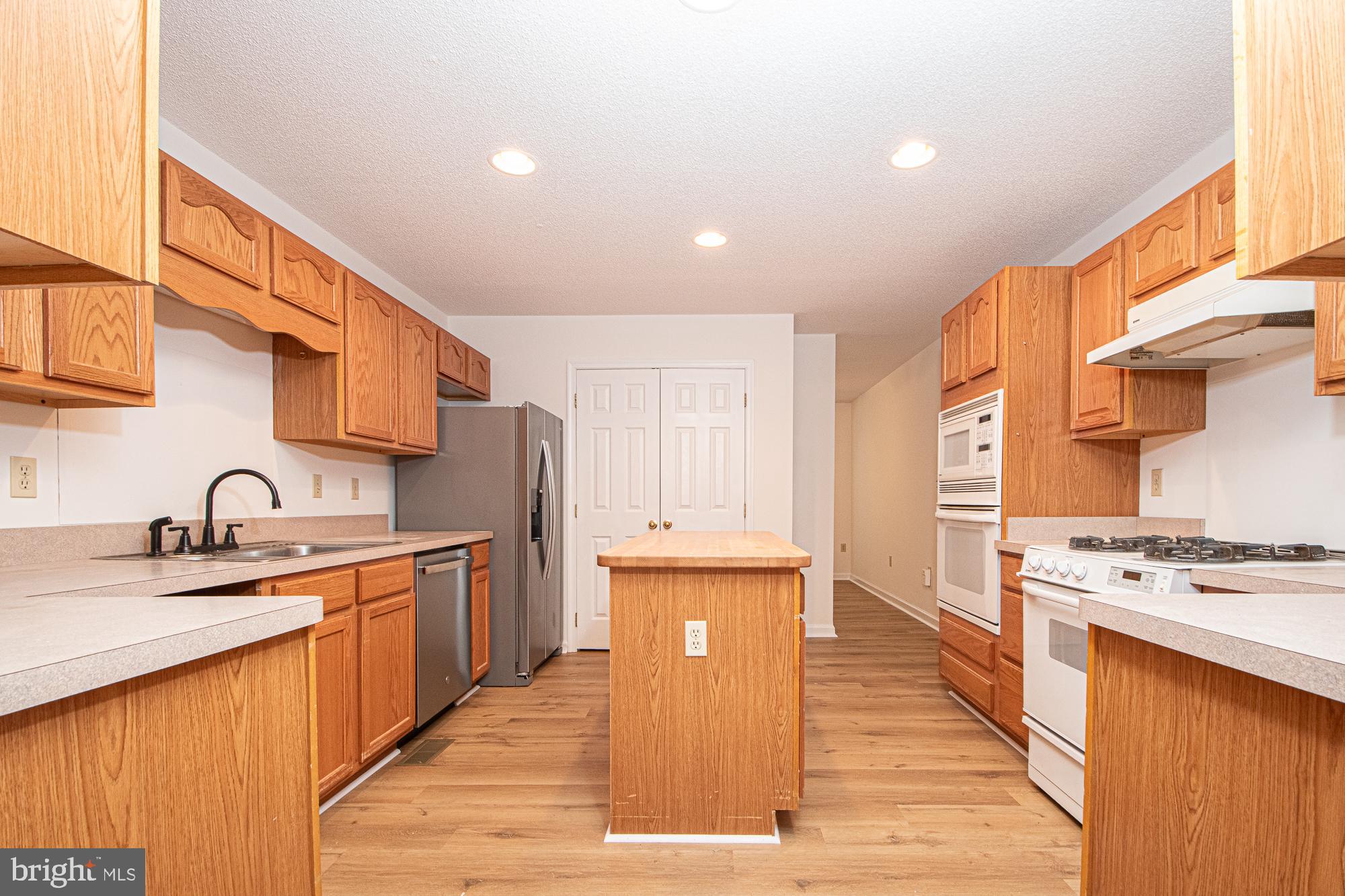 1001 North Timber Ridge Road Cross Junction, VA 22625 - Photo 16 of 69 Kitchen