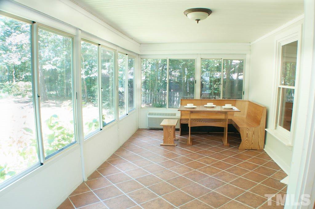 1004 Branchview Court Raleigh, NC 27610 - Photo 7 of 26 Gallery Image 7