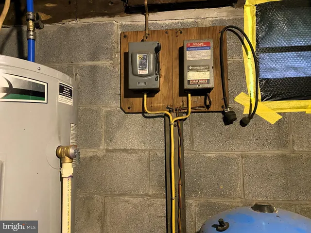 $207,000 | 15915 Williams Road Southeast, Cumberland, MD 21502