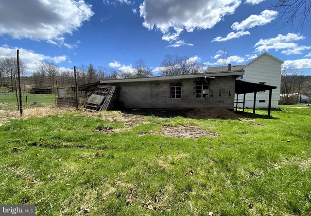 $207,000 | 15915 Williams Road Southeast, Cumberland, MD 21502