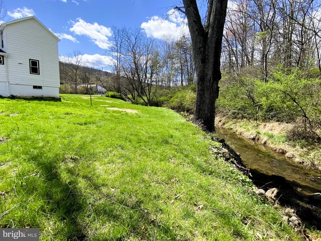 $207,000 | 15915 Williams Road Southeast, Cumberland, MD 21502