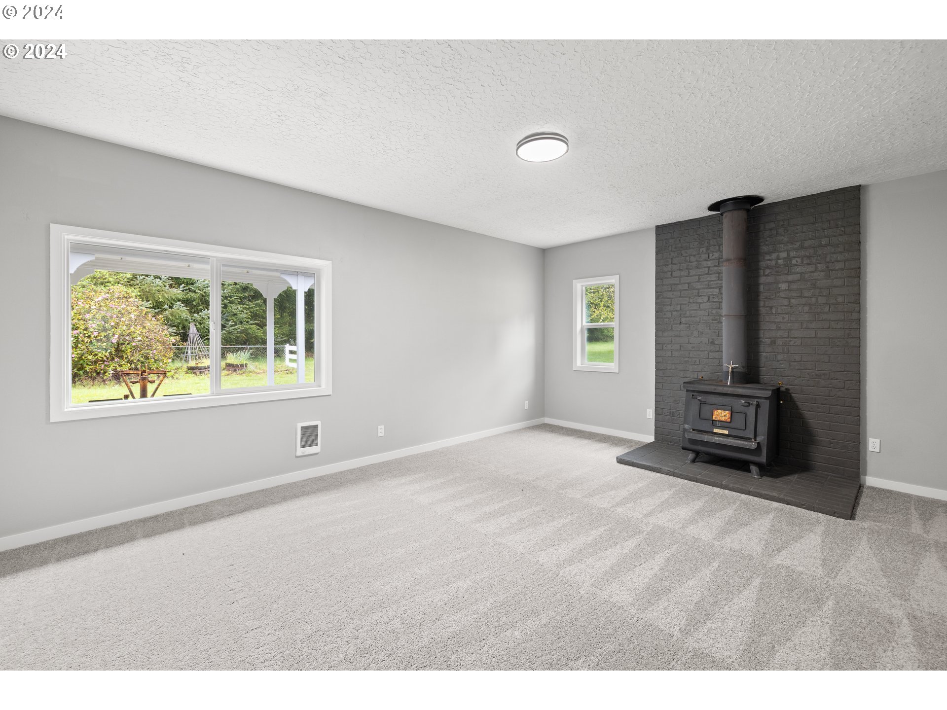 32181 Upper Nestucca River Road Beaver, OR 97108 - Photo 11 of 39 Gallery Image 11