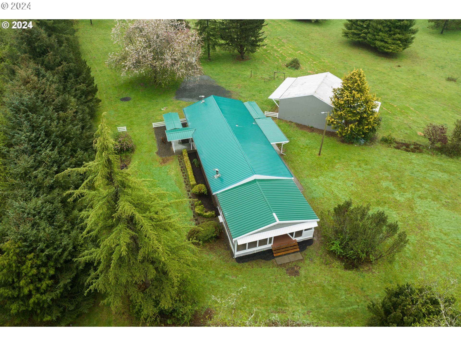 32181 Upper Nestucca River Road Beaver, OR 97108 - Photo 37 of 39 Gallery Image 37