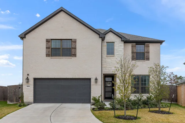 $445,000 | 16103 Sapphire Crest Drive, Conroe, TX 77302
