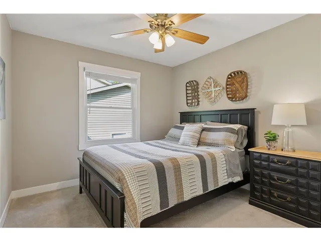 $465,000 | 2404 Helena Avenue North, Oakdale, MN 55128