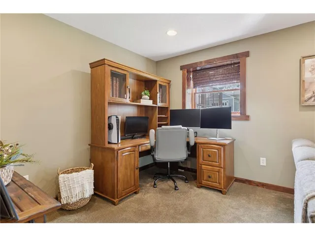 $465,000 | 2404 Helena Avenue North, Oakdale, MN 55128